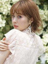 アトリエ フェム(atelier.fem)&nbsp;柔らかな動きのベージュミディ