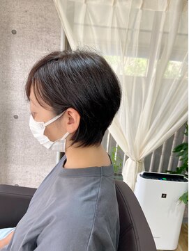 エルド(eld) 耳かけショート×モノトーンカラー　大人可愛い