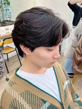 ネオリーブ クーロ メゾン 横浜(Neolive curro Maison) 韓国センターパート×最新トレンド！毛流れパーマ　[メンズ]