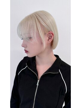 ホープ(hope) パツッと金髪ボブ