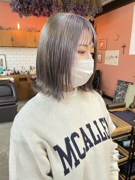 チャプター 問屋町(chapter) ケアブリーチミルクティーグレージュカラーヘイリーボブ韓国ヘア