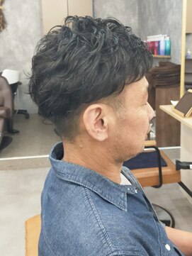 テトテ 六甲道(tetote) 【六甲道 / 灘】メンズ / パーマ ＋ カット