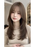 ハッシュカットミディアムレイヤーフレンチバングくびれヘア