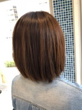 スタジオ アルファプラス 日暮里店(studio α+) ベリーブルーショコラ×前下がりボブ♪