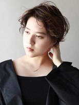 フリップビーアヴェダ(FLIP B AVEDA)&nbsp;大人っぽいハンサムヘアは、周りの出し方がポイント。