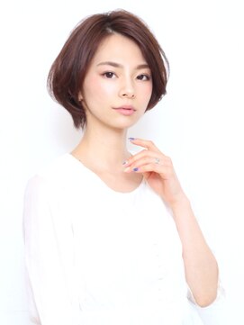 ムム(mumu) 大人かわいい♪襟足スッキリ丸みのあるひし形小顔ショートボブ