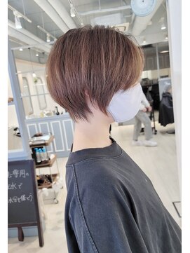 サロウィン 大宮 Suite店(SALOWIN ) 先細り質感ショートヘア