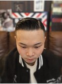 サイドパートスタイル