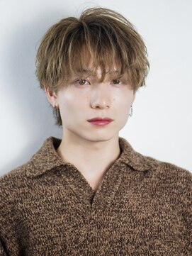 オーシャントーキョー 渋谷(OCEAN TOKYO) マッシュ刈り上げショートミルクティーベージュフェザーショート