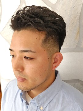 ヨシザワインク バンダイ(YOSHIZAWA Inc. BANDAI) 新発田万代理容バーバーフェードアイロンパーマ濡れパン色気渋い