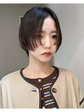 ショートボブ/顔周りデザイン