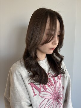 ケリーアン 太田(kelly.un) olive beige/透明感カラー／赤み消しカラー