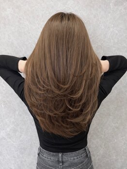 レンブラントヘアー(Lembrant HAIR)の写真/縮毛矯正の常識を変える艶感と柔らかさ/印象を変える顔周りのカットとレイヤーカット!