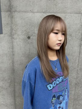 ライン(LYNE) ベージュ