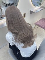 アン(Hair make un)&nbsp;ミルクティーベージュ/ハイトーン/ブリーチ/ベージュ