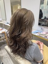 テラス アヴェダ 大丸心斎橋店(Terrace AVEDA)&nbsp;長さは変えずに、雰囲気を変える。大人のレイヤーロング