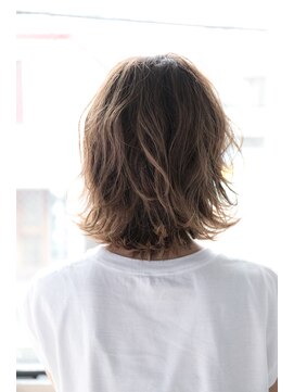 アウクワ 自由が丘(AUQWA) 〔自由が丘 ＡＵＱＷＡ〕大人かわいい×ラフウェーブ