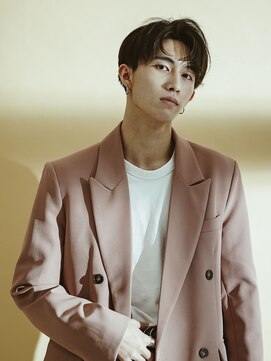 セカンドルーム ティーシーヘアー(2nd room TC hair) "コンマバング″センターパート