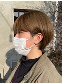 耳掛けショートボブ