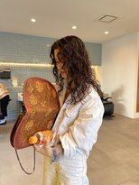 ナループロア ハチ(Nalu pu loa hachi)&nbsp;ロングパーマ