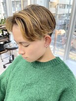 ネオリーブ クーロ メゾン 横浜(Neolive curro Maison)&nbsp;韓国センターパートニュアンスカルマ風パーマ[メンズ]