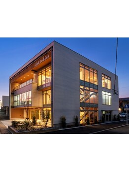 2席のプライベート空間であなただけの至福のサロンtimeを…♪