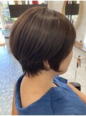丸みくびれショート