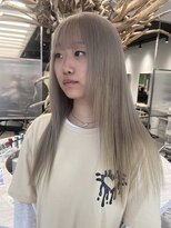 ゼスト 八王子店(ZEST)&nbsp;ブリーチ2回でホワイトベージュ【佐々木麻衣】