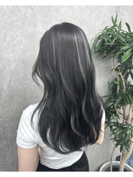 アルドーレフィエロ シンサイバシ(Ardore fiero shinsaibashi) コントラスト極ハイライト☆アッシュブラック