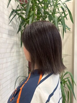 ビス リアン 川口店(Vis lien) 20代30代40代前下がりストレートラベンダーナチュラルボブ