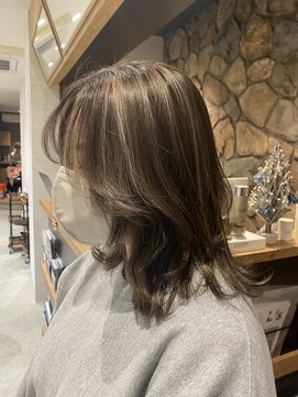 ラック(LUCK) 船橋/くすみベージュ/細めハイライト