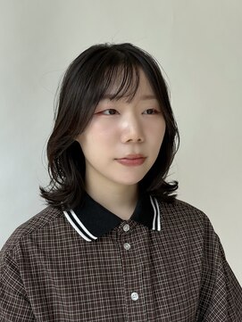 グランマッシュ(Granmash) セミディ/ふんわりくびれミディアム/ミディアムレイヤー