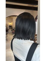 ヴィアンカ(Vianca)&nbsp;ブルーグレー×ぷつ切りボブ