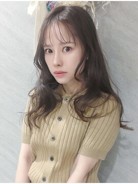 シースルーバング＋重めサイドバング×カーキベージュ