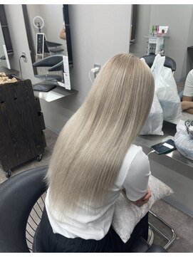 リングバイモアムー(Ring by Moremuu) ホワイトベージュ