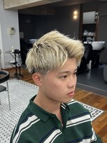 ザデイトウキョウ 表参道 青山(THE DAY TOKYO) MEN’S/サーフカール/刈り上げセンターパート/表参道駅/青山