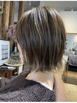 ボタニカ(Botanica) 外はねボブ