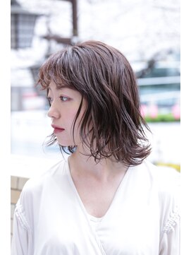 コマ(coma) 【coma中野】大人かわいい外ハネ無造作カール