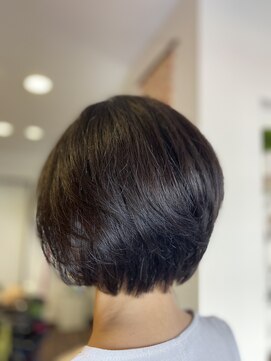 ヘアスペース レフュージエヌ(Hair space Refuge N) 大人マニッシュボブ