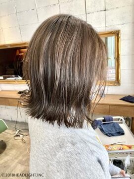 モアナ バイ ヘッドライト 長野駅前店(Moana by HEADLIGHT) 抜け感×外はねエアリーボブ