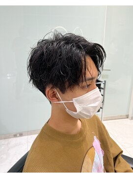 六本木美容室 白金店 センターパート/ツイストスパイラル/波巻きパーマ/ツーブロック