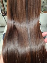 チュエベルパーチ&nbsp;20代30代40代髪質改善斜めバングデザインカラーシルキーベージュ