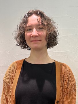 ブラウンズズシ(BROWNS Zushi) クセを活かしたボブスタイル