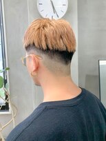 テトヘアー(teto hair)&nbsp;フェードカット、メンズカット、ブロンド、スパイキー