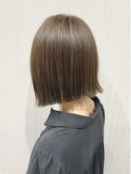 ルピナス(Lupinus)の写真/【ハイライト/白髪ぼかし】髪質改善×ダメージレス施術で大人女性の魅力を引き出す上質プライベートサロン*