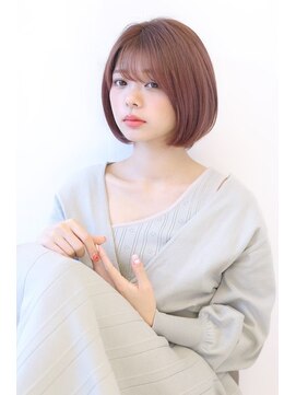 オーロ(ORO) 柔らかブラウンまとまるコンパクトボブ