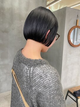 テトヘアー(teto hair) ボブ　ミニボブ　黒髪　パッツン　切りっぱなし　ストレート