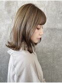 外ハネミディアム/シルキーベージュ/ハイライト/清須
