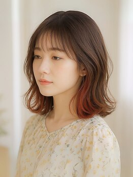 ヘアーアンドメイクサワ 佐久店(sawa)の写真/髪や頭皮に優しいこだわりの商材でダメージを最小限に抑えながらトレンド感溢れるスタイルを実現♪
