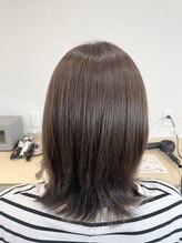 エル(Ele’) シルバーアッシュ（くすみベージュ系）＋美髪トリートメント